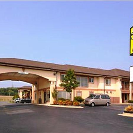 Super 8 By Wyndham Decatur Priceville Bagian luar foto
