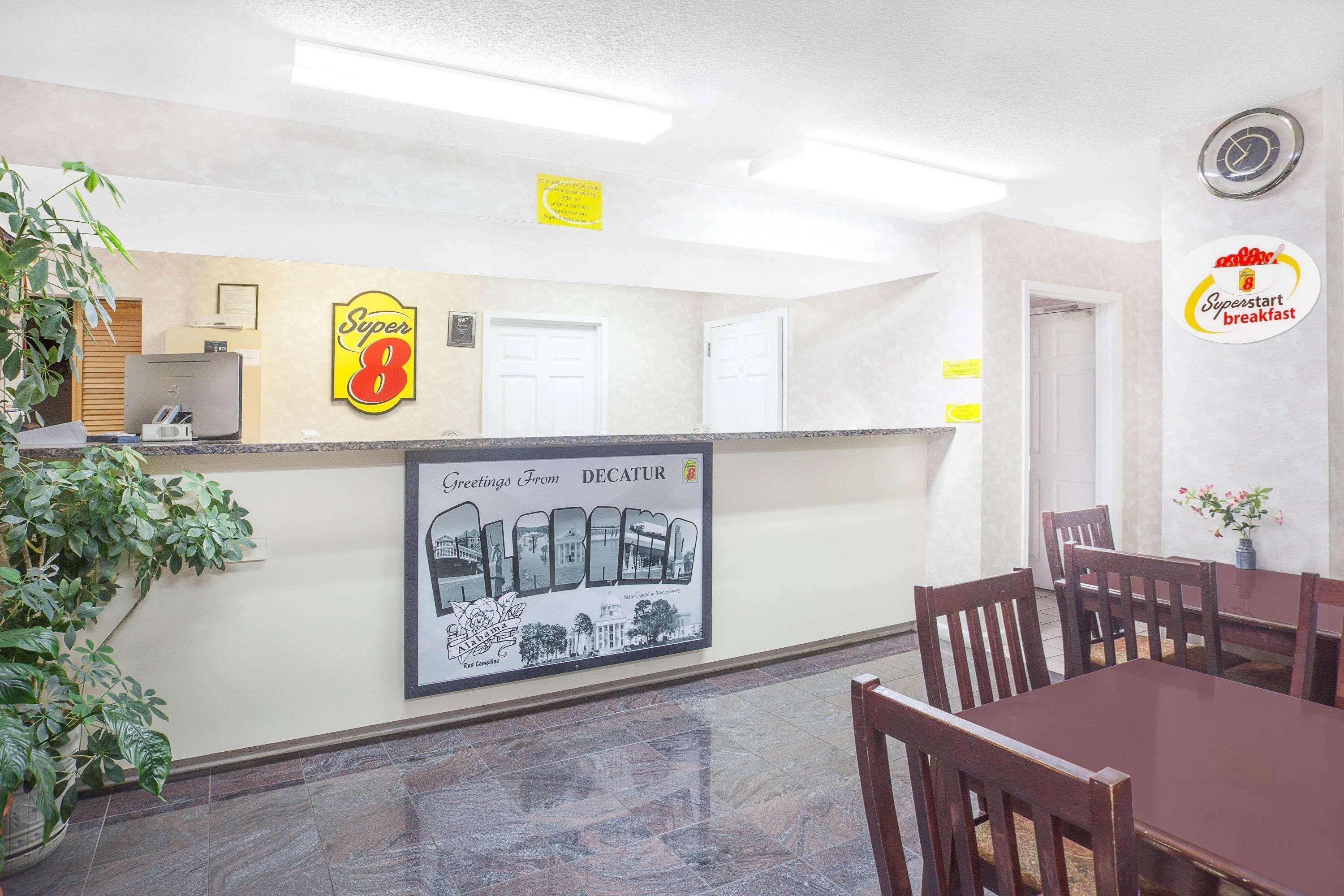 Super 8 By Wyndham Decatur Priceville Bagian luar foto