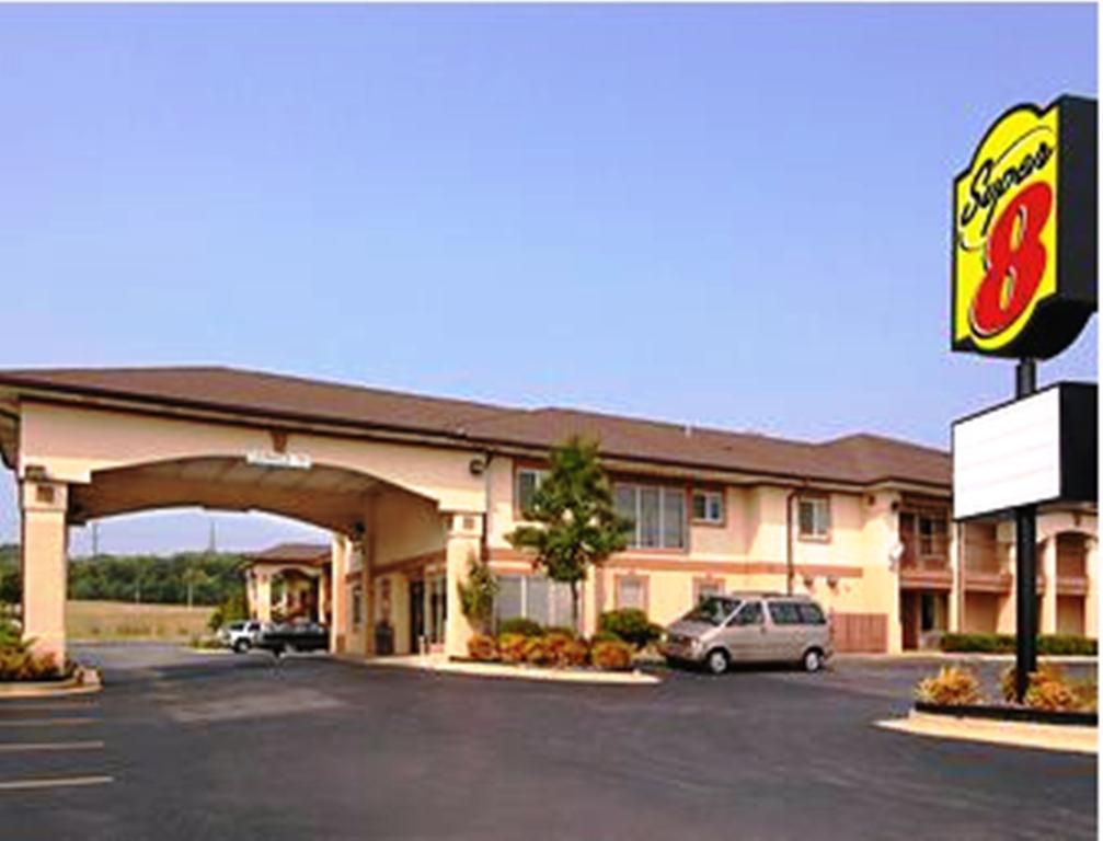 Super 8 By Wyndham Decatur Priceville Bagian luar foto